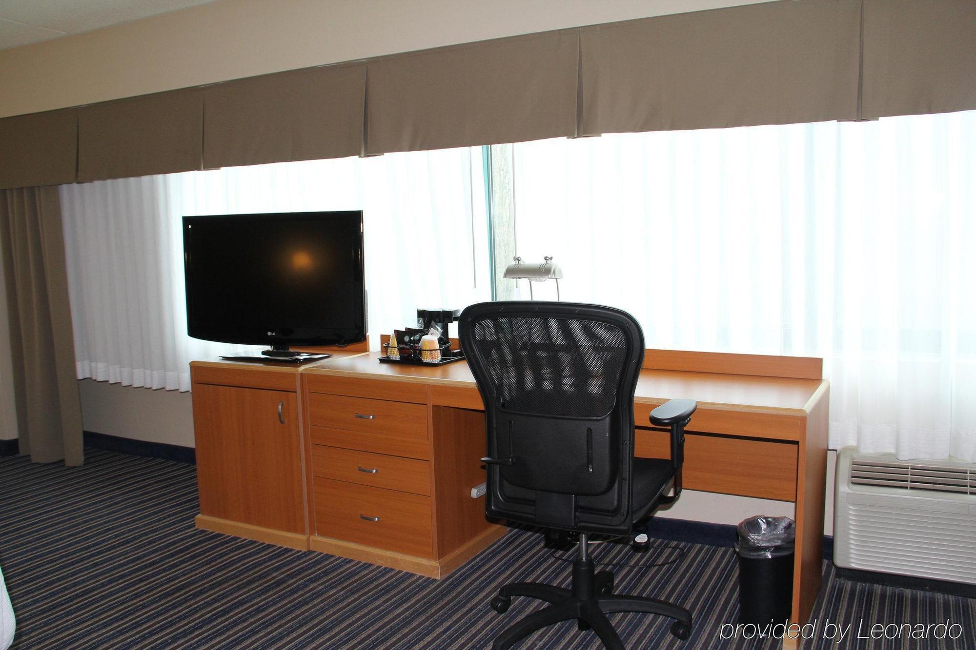 Holiday Inn Princeton By Ihg Экстерьер фото